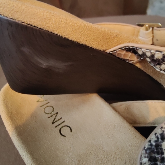 Vionic snake print sandals - Picture 6 of 8